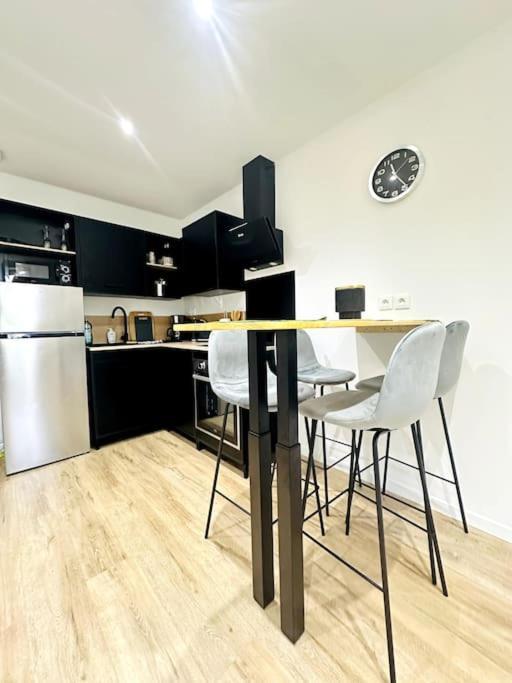 Jungle Appartement Avec Terrasse لووْ المظهر الخارجي الصورة