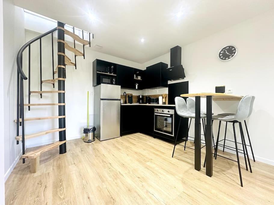 Jungle Appartement Avec Terrasse لووْ المظهر الخارجي الصورة